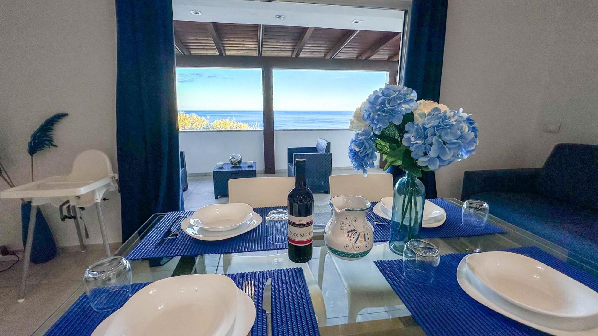 Апартаменты Mama House Con Vista Mare Кала-Гононе Экстерьер фото