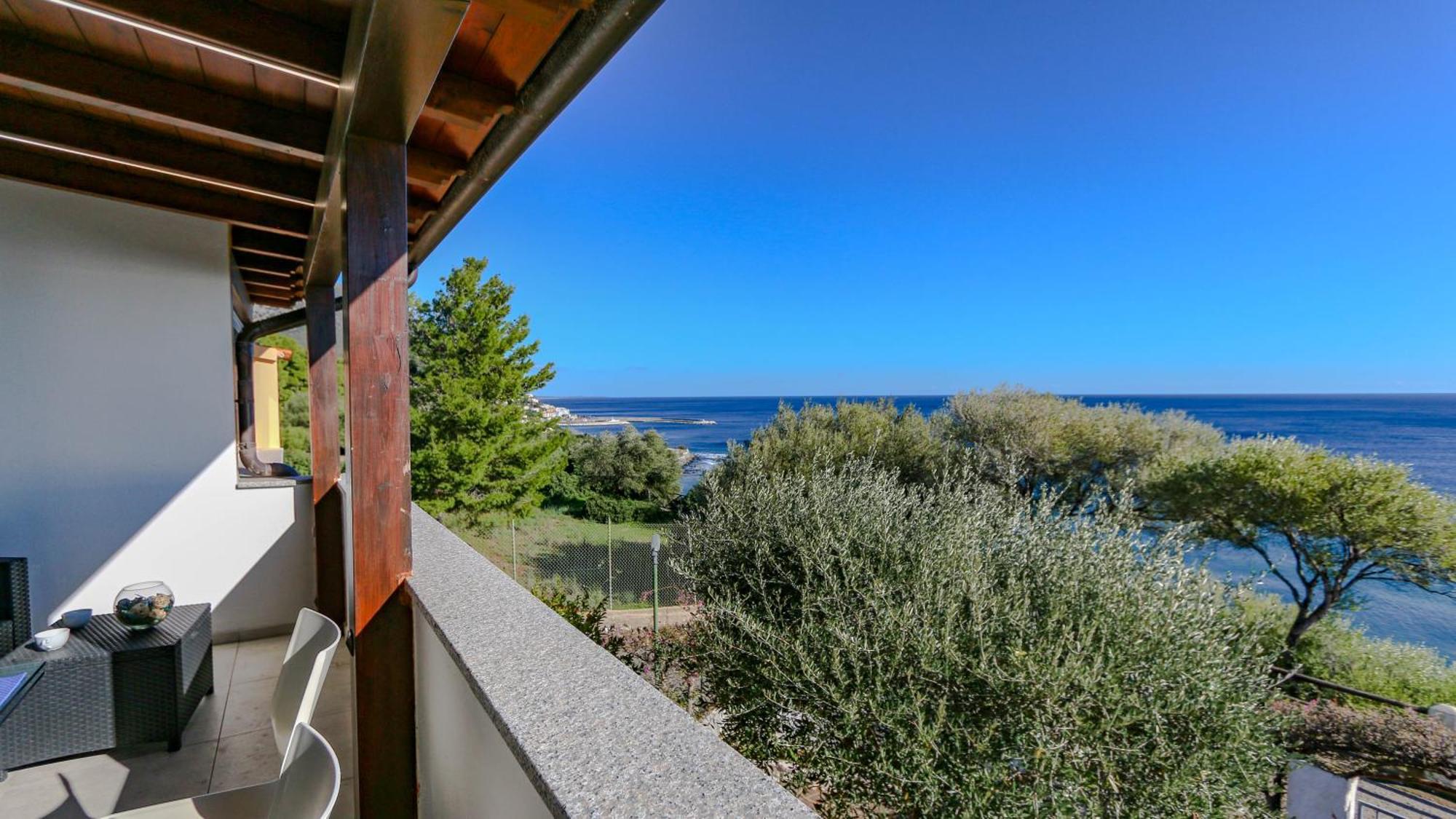 Апартаменты Mama House Con Vista Mare Кала-Гононе Экстерьер фото